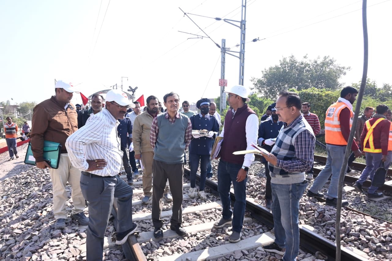 नवनिर्मित ट्रैक पर 120 किलोमीटर प्रति घंटे की रफ्तार से चलेगी ट्रेनें : रेल संरक्षा आयुक्त