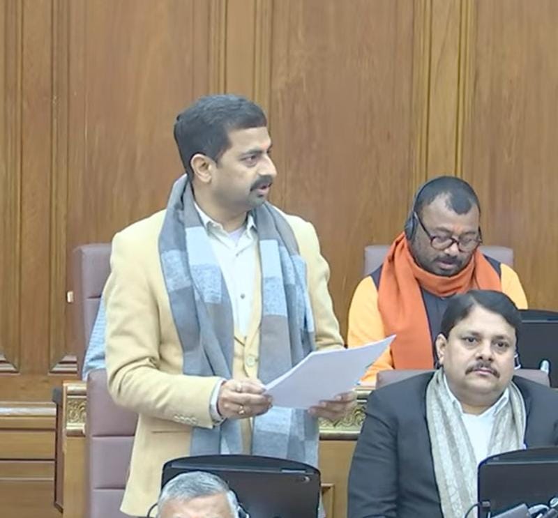 एमएलसी ने मीटिंग हाल/ ओडोटोरियम निर्माण एवं उच्च शिक्षा बालिका छात्रावास हेतु सदन में रखी मांग